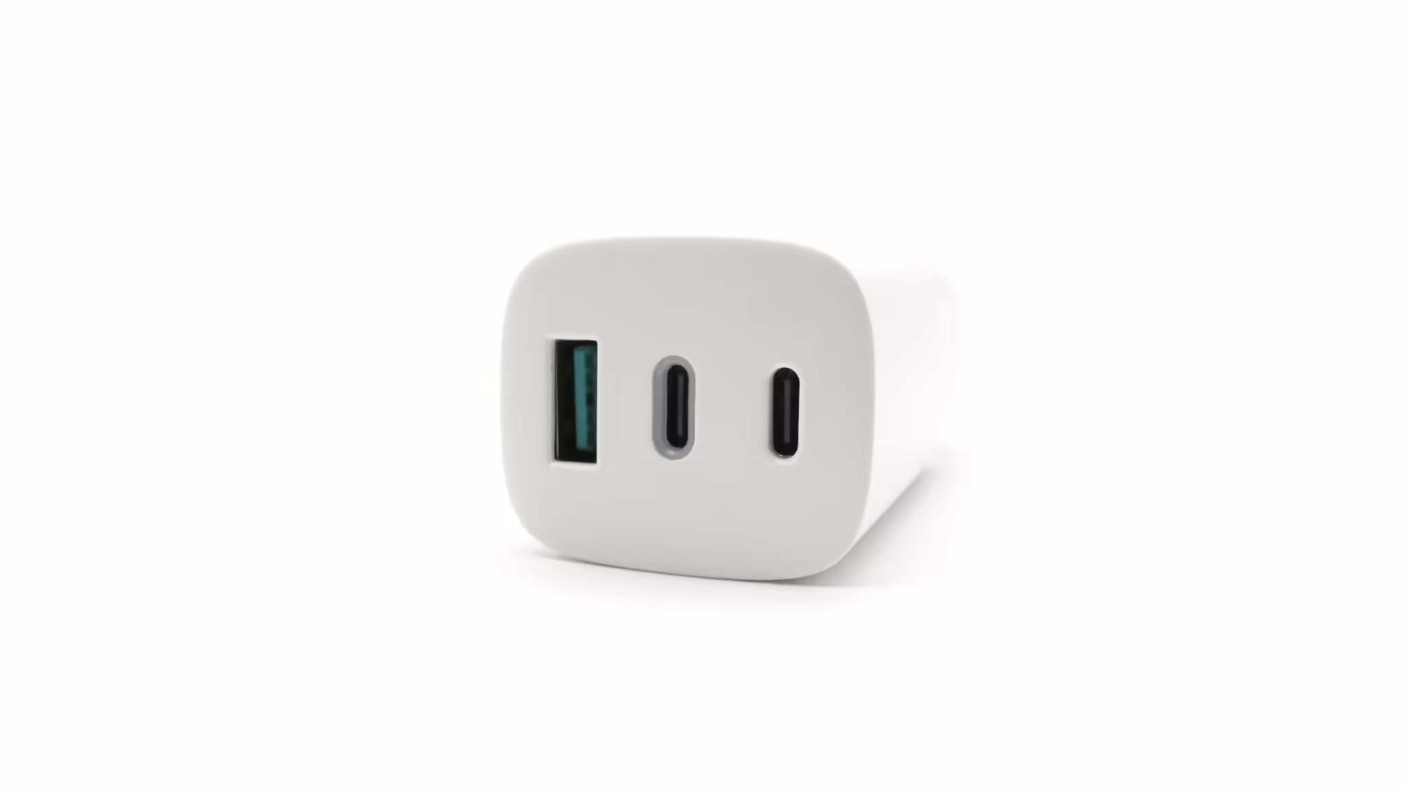 Travel Charger AAAmaze 65 Watt 1 porta USB 2 porte TYPE-C