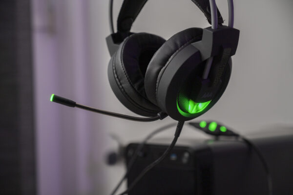 AAAmaze Cuffie Headset Gaming a filo con microfono nere - immagine 9