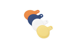 Kit portachiavi AAAmaze per Apple Airtag (4 pezzi) in silicone bianco/blu/giallo/rosso